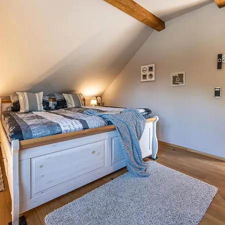 펜션 Wellnessparadies Mit Sauna Und Whirlpool *