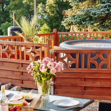 Wellnessparadies Mit Sauna Und Whirlpool 度假居 克拉科夫西