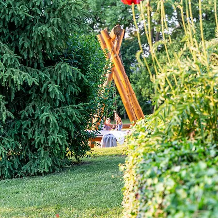 Wellnessparadies Mit Sauna Und Whirlpool 펜션