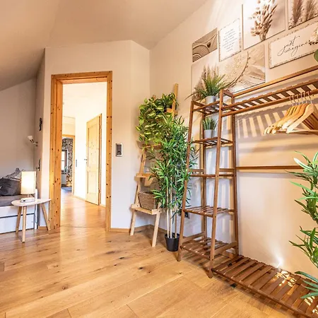 Wellnessparadies Mit Sauna Und Whirlpool Hébergement de vacances Krakow am See