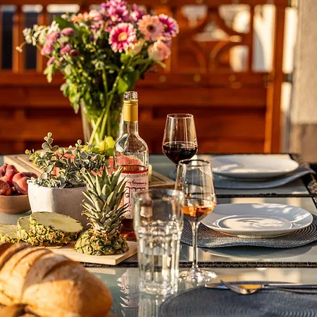 Wellnessparadies Mit Sauna Und Whirlpool 펜션 *