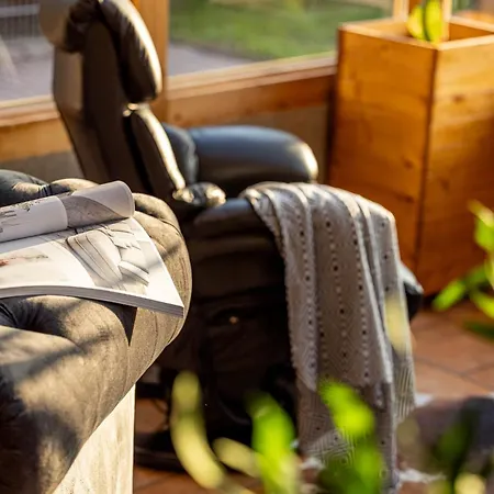 Wellnessparadies Mit Sauna Und Whirlpool Hébergement de vacances Krakow am See