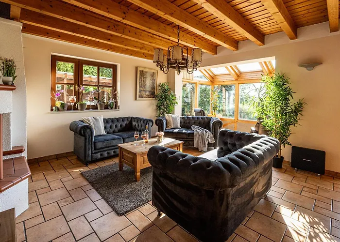 Wellnessparadies Mit Sauna Und Whirlpool *