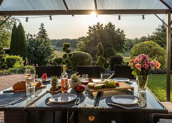 Wellnessparadies Mit Sauna Und Whirlpool *