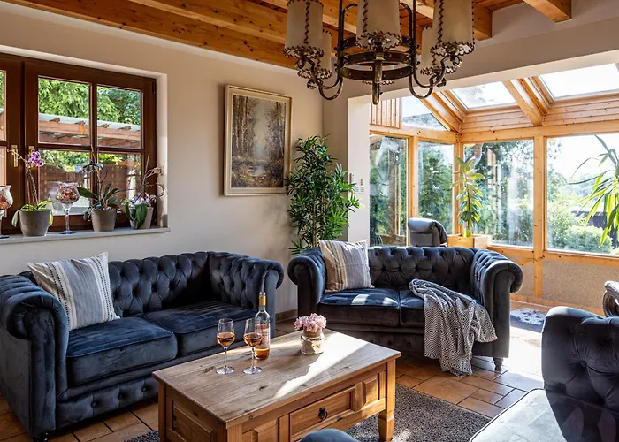 Wellnessparadies Mit Sauna Und Whirlpool 別荘