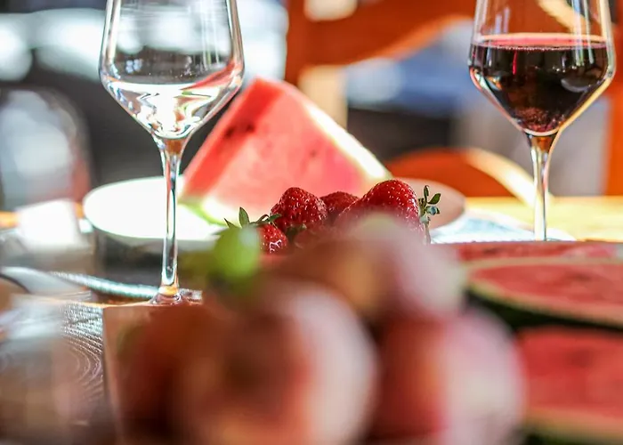 Wellnessparadies Mit Sauna Und Whirlpool *